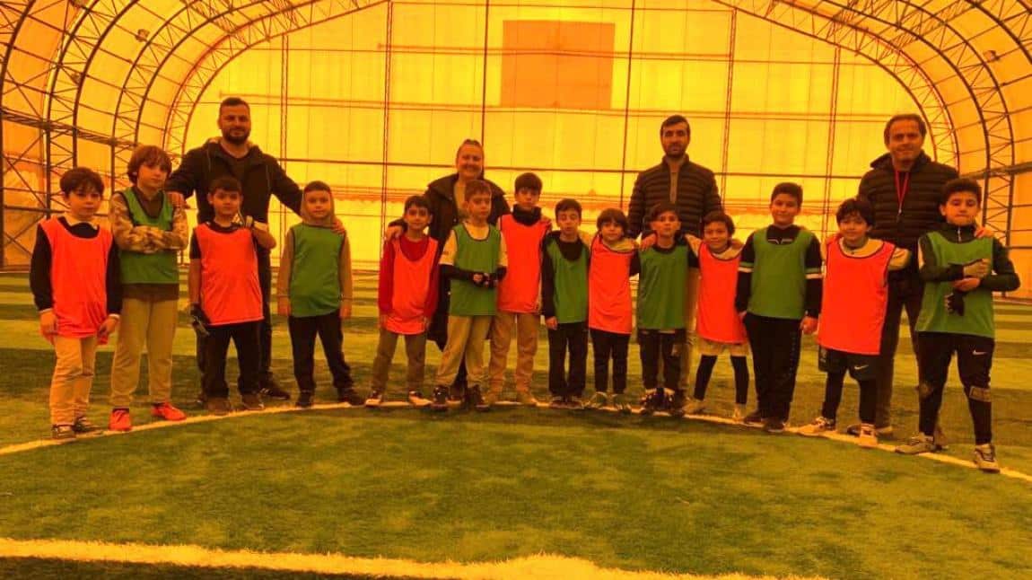 Basaksehir Ayazma Spor Parkı'nda 3.sınıflar arası Altın Krampon Futbol Turnuvası 